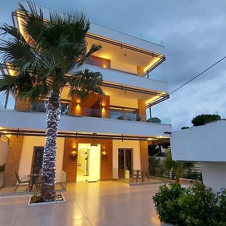 Finikas Suites & Apartments 10Min From Athens Airport Loútsa Exterior foto