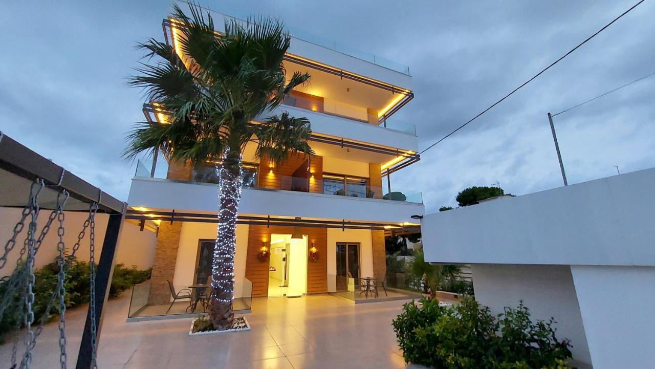 Finikas Suites & Apartments 10Min From Athens Airport Loútsa Exterior foto