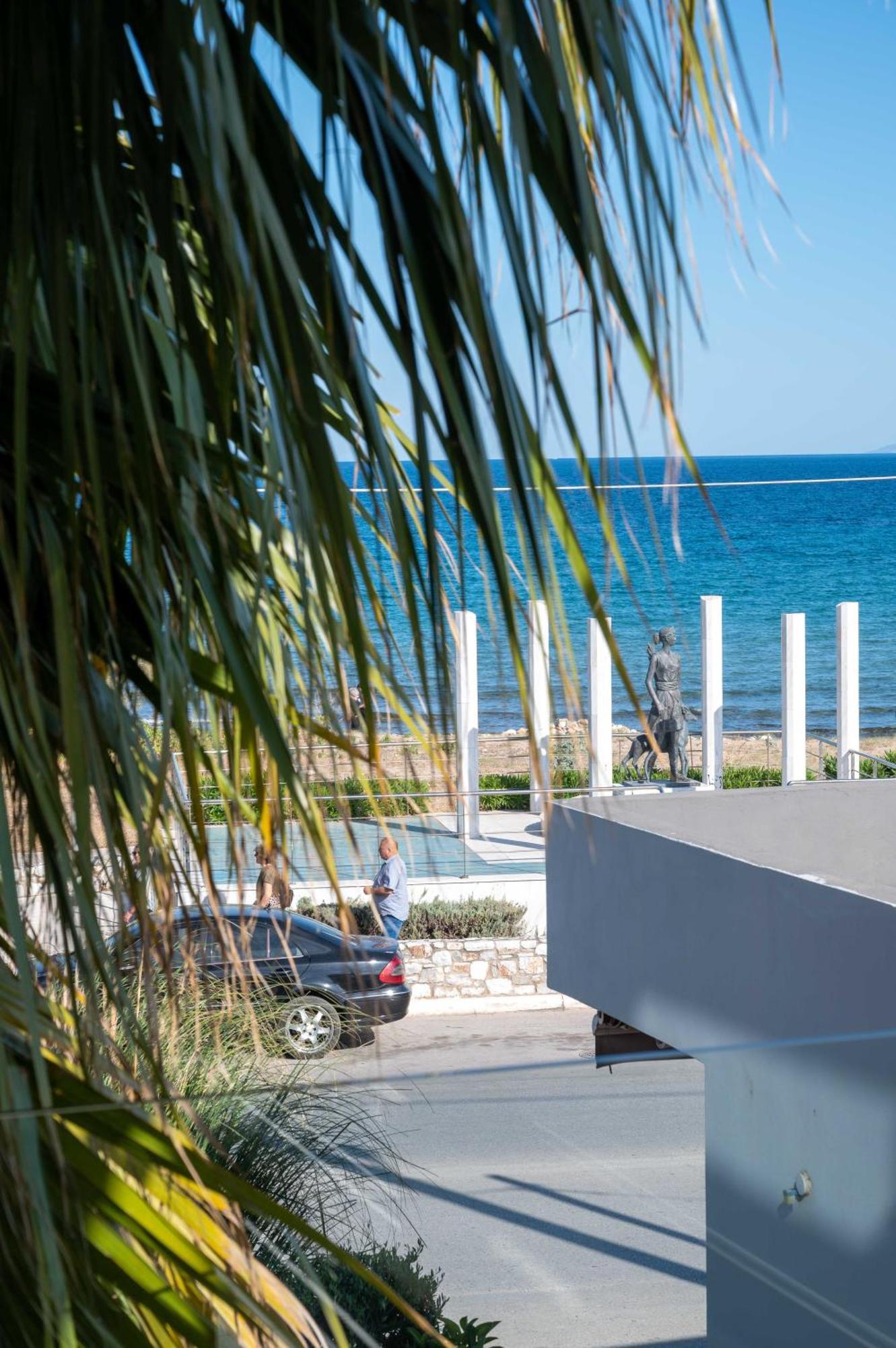 Finikas Suites & Apartments 10Min From Athens Airport Loútsa Exterior foto
